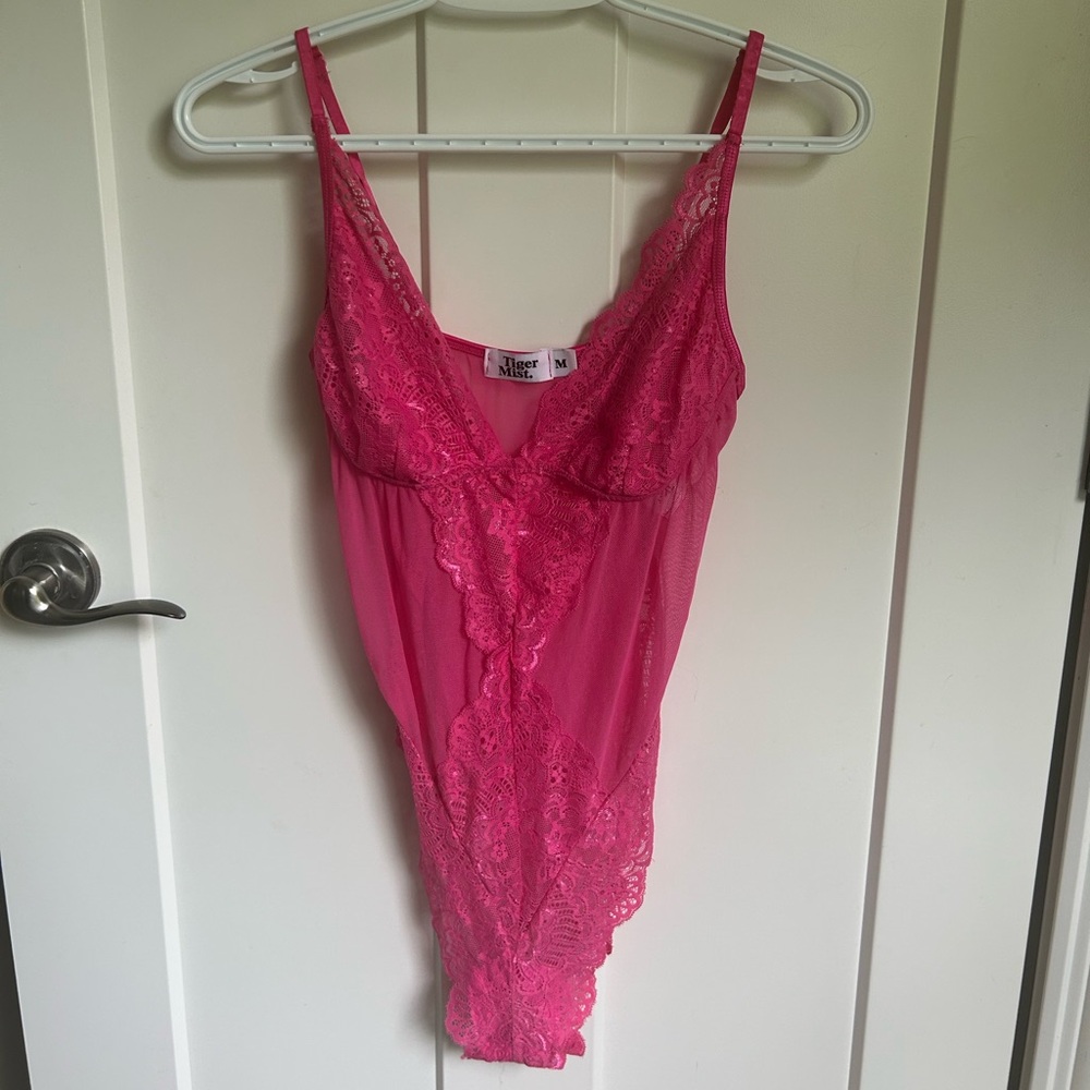 Pink Lace Lingerie Bodysuit - Picture 3 of 8